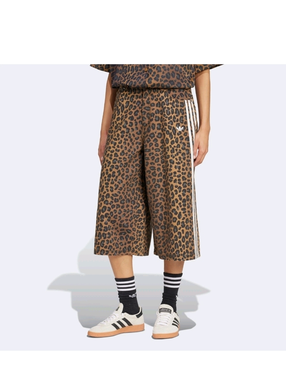 adidas NWT Leopard Print High Waisted Wide-Leg Brown Denim Bermuda Shorts/Jorts - Picture 12 of 14